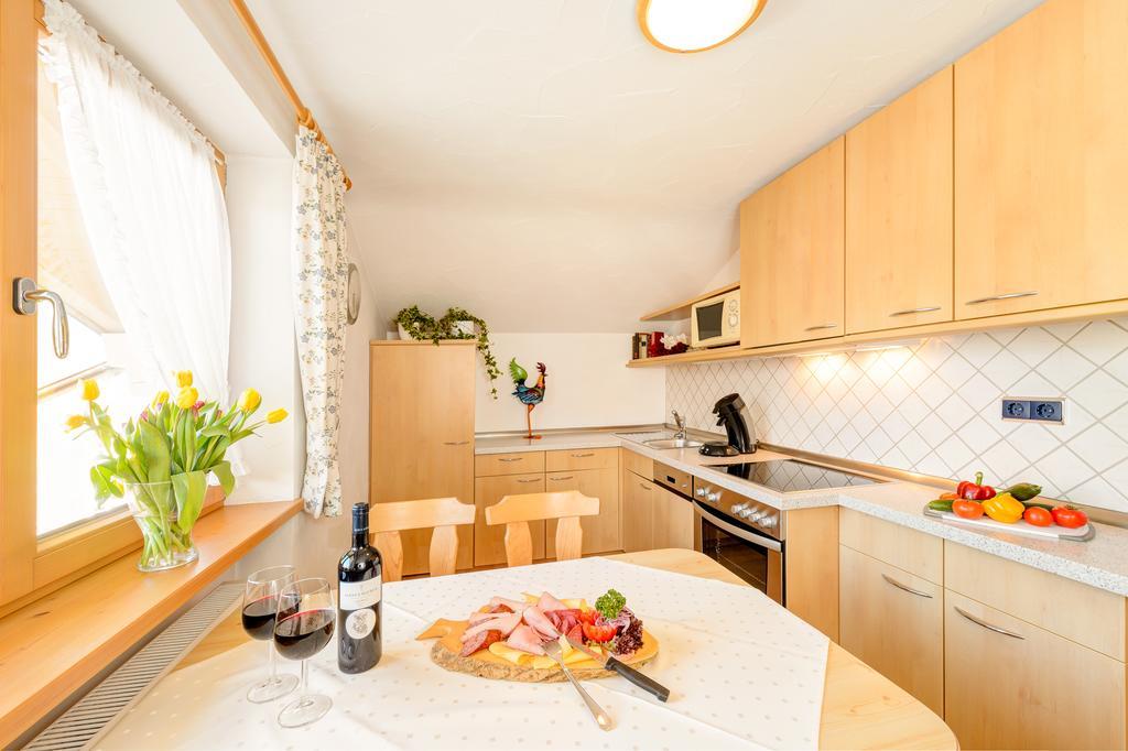 "Ferienwohnung Anna" - Annehmlichkeiten Von 4-Sterne Familien-Und Wellnesshotel Viktoria Koennen Mitgenutzt Werden Oberstdorf Eksteriør bilde